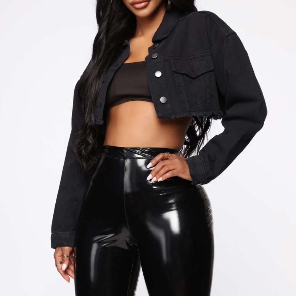 NWT Fashion nova 
Go Getter Denim Jacket - Black